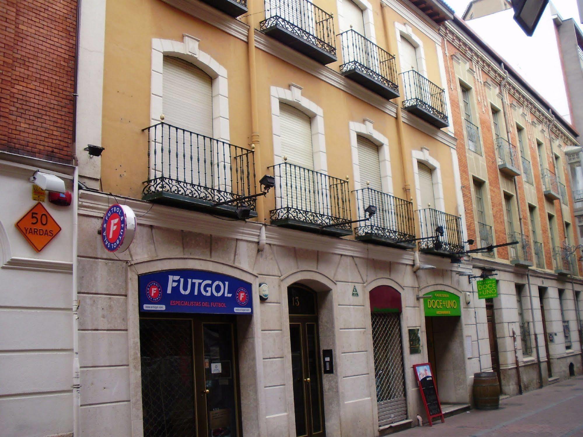 Apartamentos Boutique Catedral Valladolid Kültér fotó